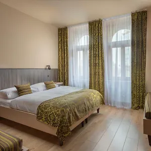 prague-centre-superior.praguehotelsweb.com/